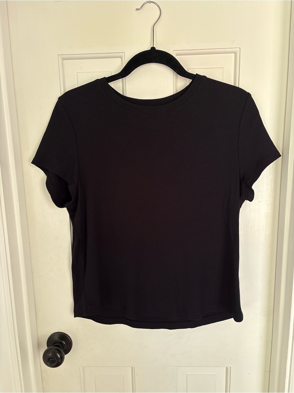 Tahari Black Short Sleeve Crewneck Top